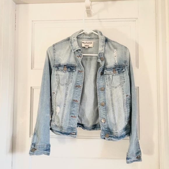Jackets & Blazers - Distressed blue jean denim jacket